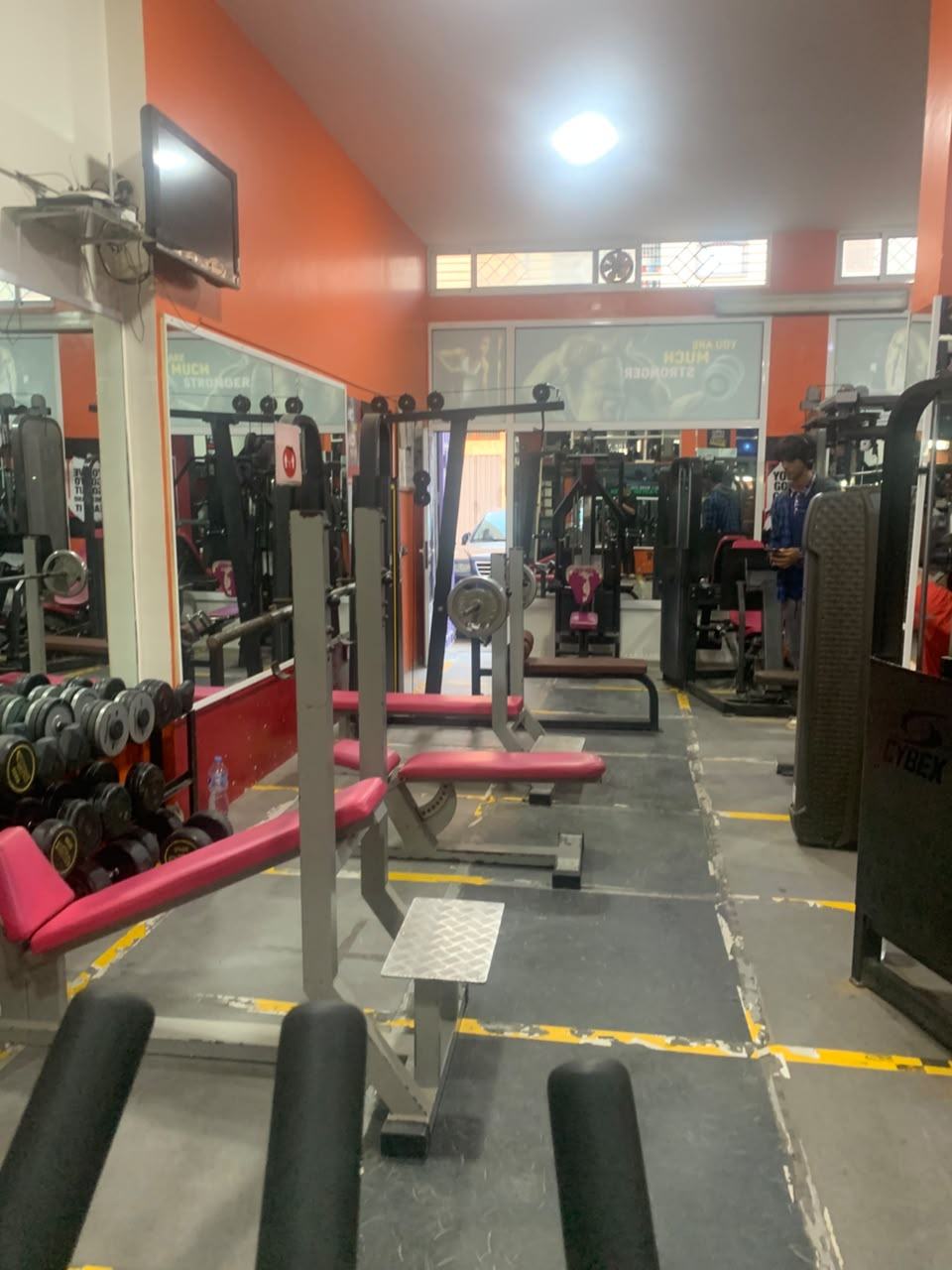 Vue d'ensemble de la salle Gym Brothers